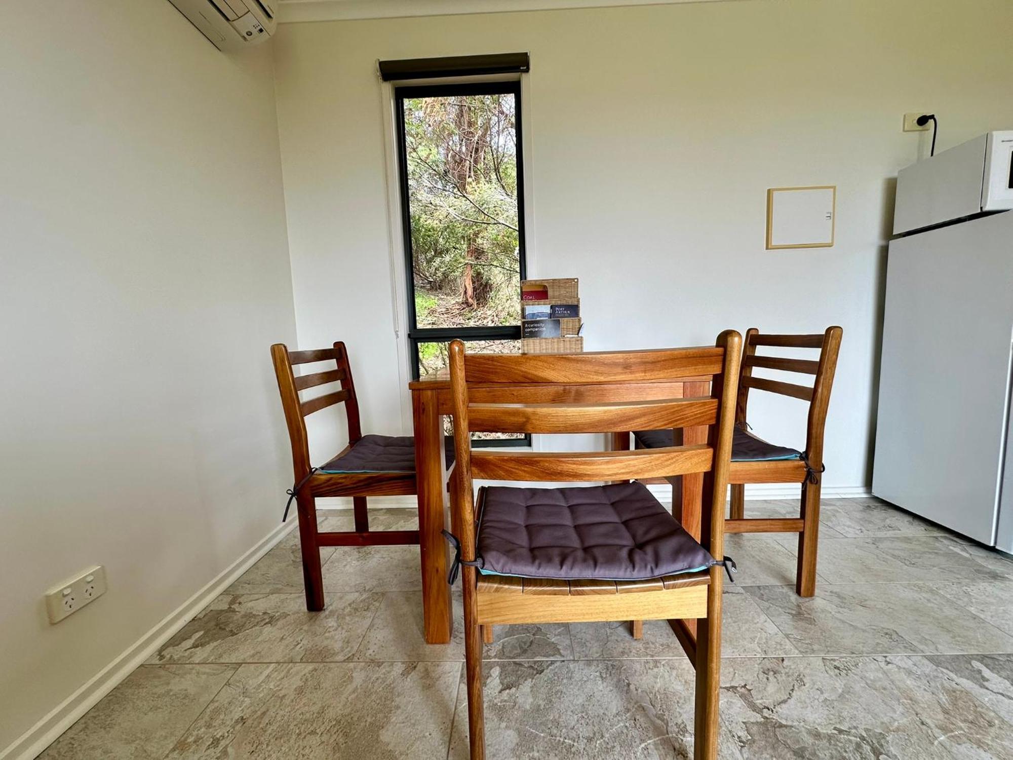 Convict Beach House Saltwater River Room photo