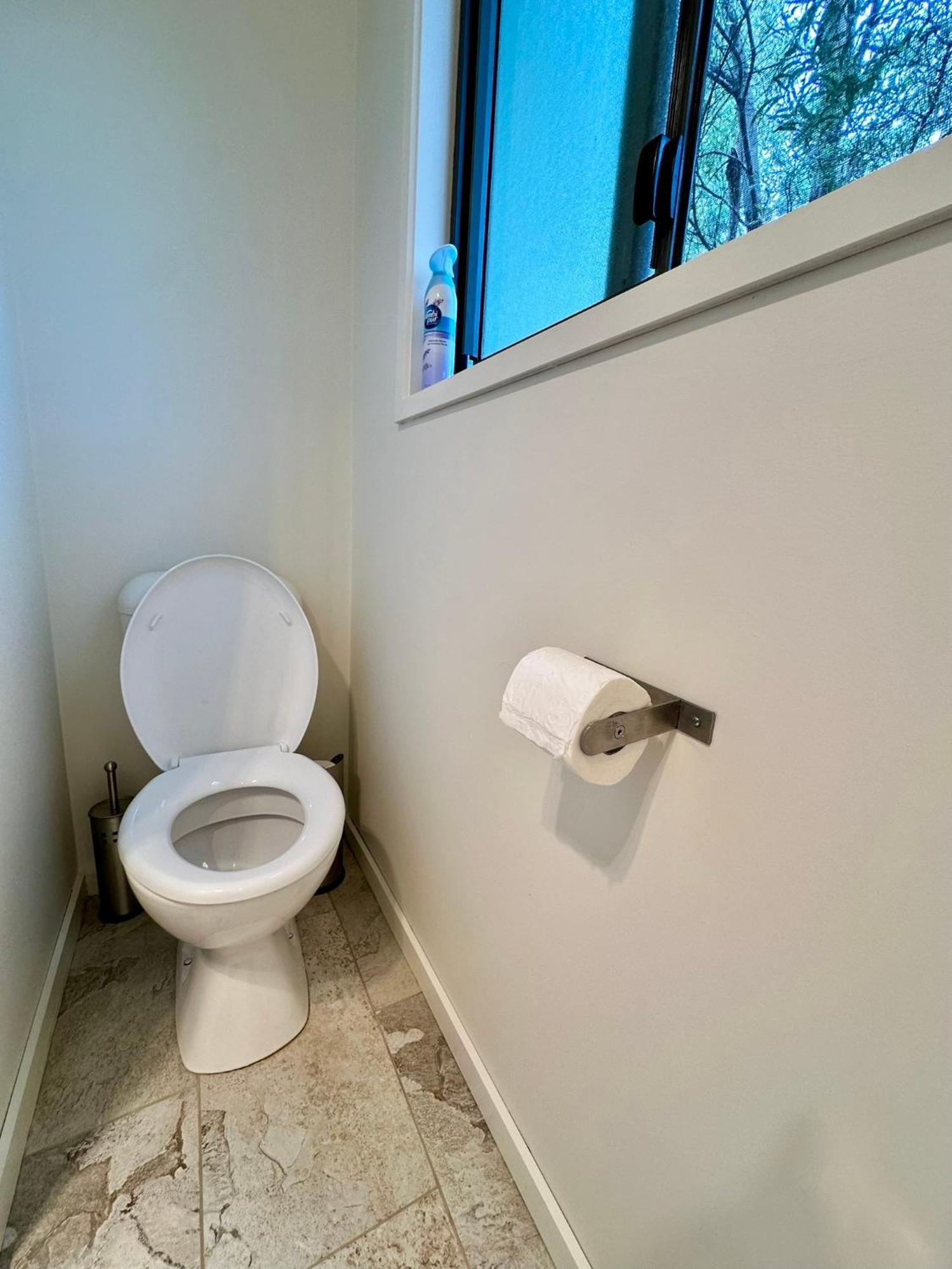 Convict Beach House Saltwater River Room photo